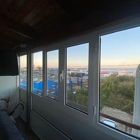 Elpida View Apartment *