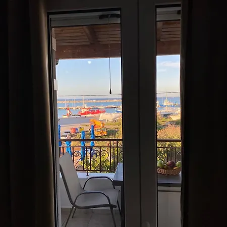 Elpida View